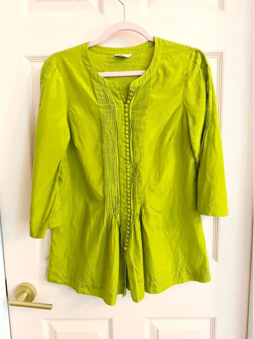 Lightweight green monsoon top